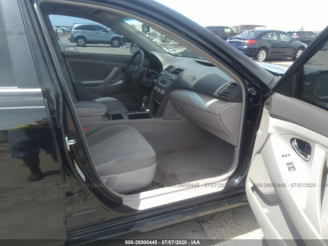 Photo 4 VIN: 4T4BF3EK9BR186508 - TOYOTA CAMRY 