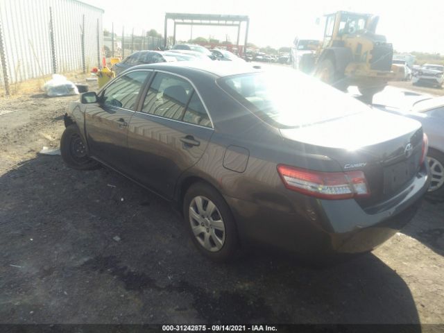 Photo 2 VIN: 4T4BF3EK9BR187335 - TOYOTA CAMRY 