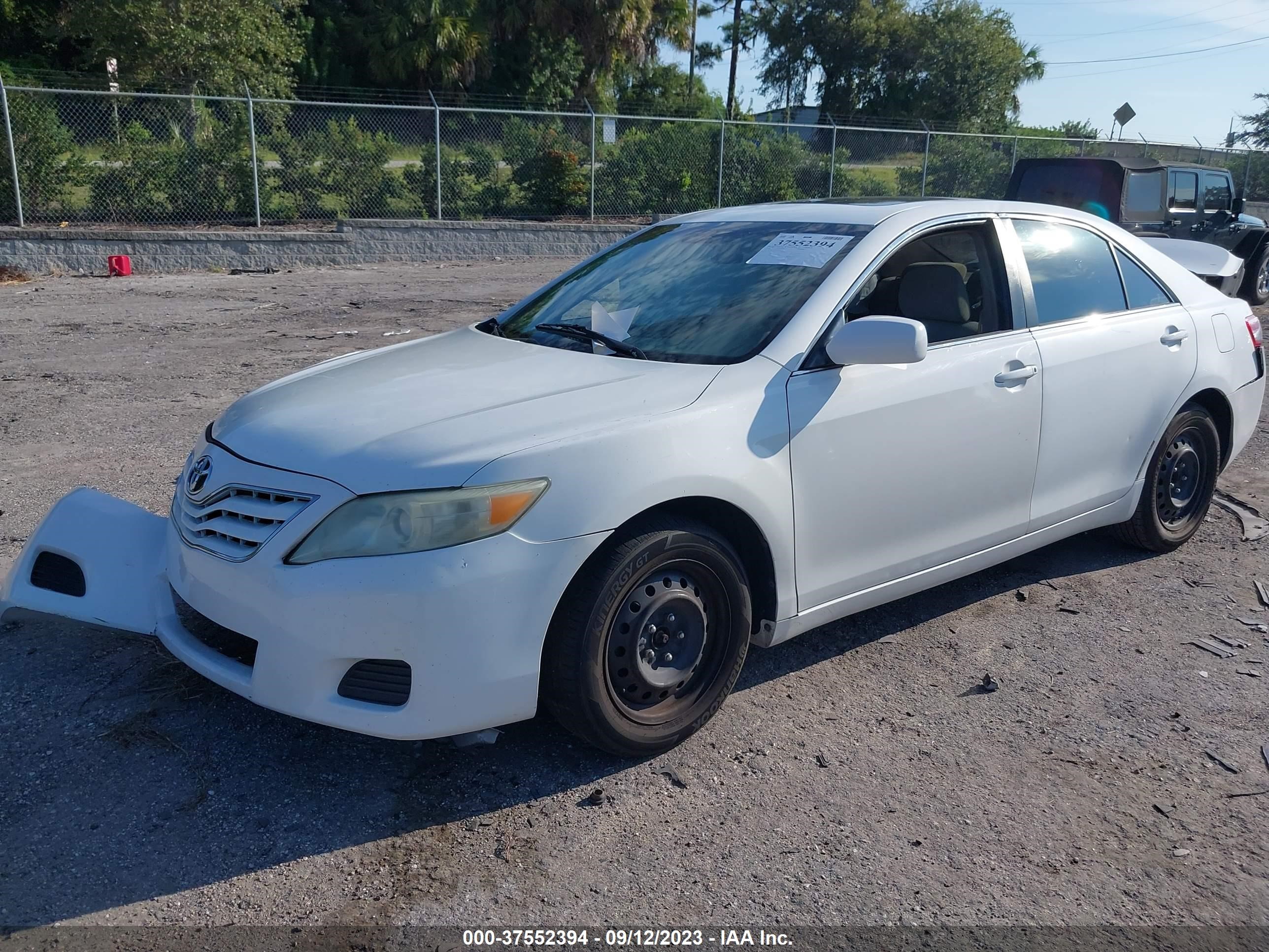 Photo 1 VIN: 4T4BF3EKXAR010677 - TOYOTA CAMRY 