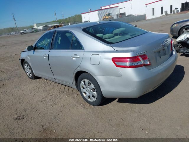 Photo 2 VIN: 4T4BF3EKXAR020366 - TOYOTA CAMRY 