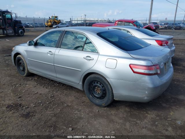 Photo 2 VIN: 4T4BF3EKXAR020593 - TOYOTA CAMRY 