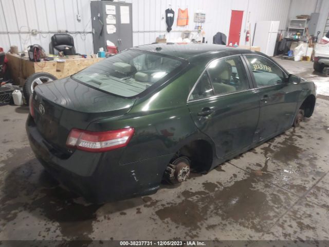 Photo 3 VIN: 4T4BF3EKXAR033974 - TOYOTA CAMRY 