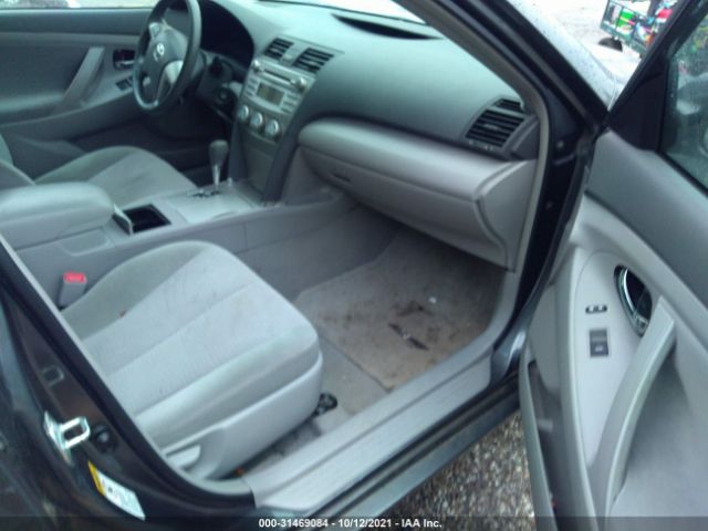 Photo 4 VIN: 4T4BF3EKXAR052105 - TOYOTA CAMRY 