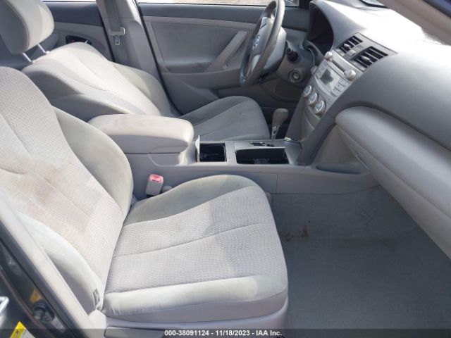 Photo 4 VIN: 4T4BF3EKXAR061869 - TOYOTA CAMRY 