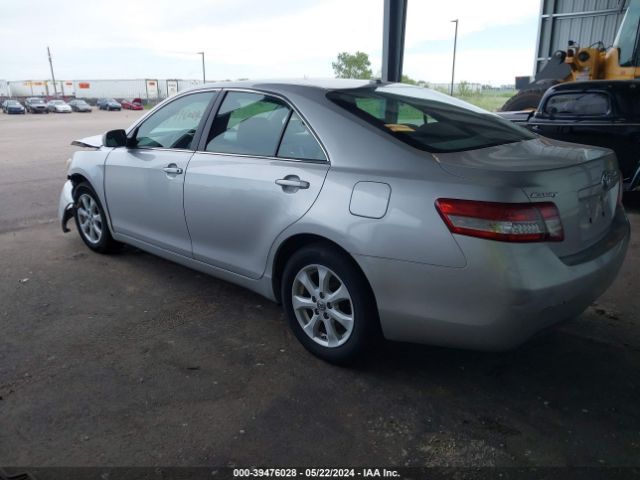 Photo 2 VIN: 4T4BF3EKXAR074895 - TOYOTA CAMRY 