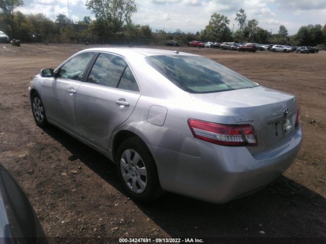 Photo 2 VIN: 4T4BF3EKXAR084598 - TOYOTA CAMRY 