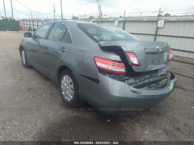 Photo 2 VIN: 4T4BF3EKXBR094906 - TOYOTA CAMRY 