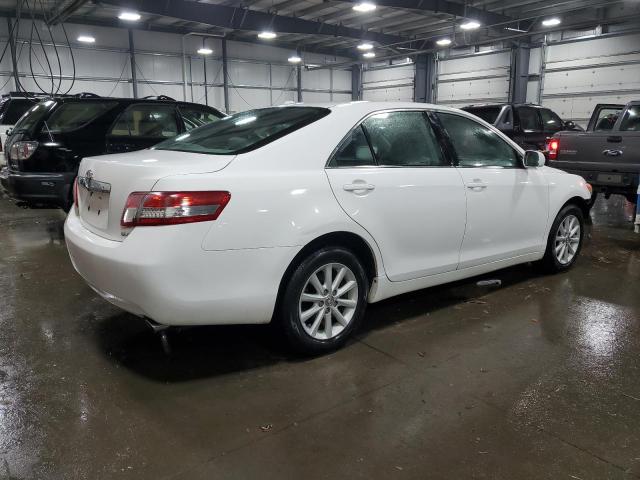 Photo 2 VIN: 4T4BF3EKXBR098454 - TOYOTA CAMRY 