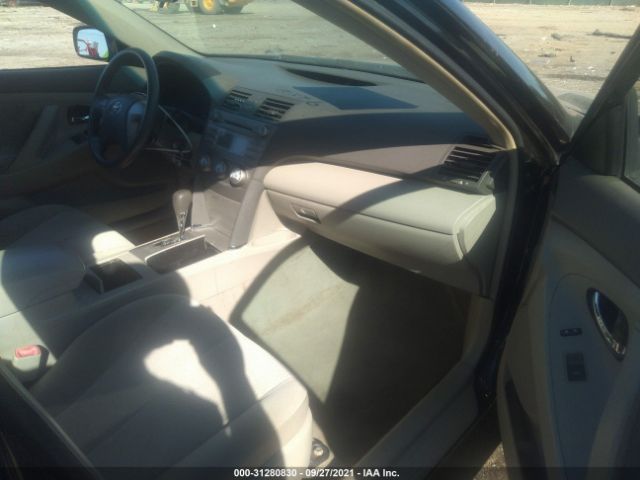 Photo 4 VIN: 4T4BF3EKXBR105502 - TOYOTA CAMRY 