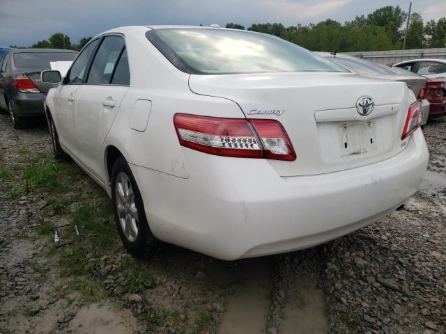 Photo 2 VIN: 4T4BF3EKXBR126544 - TOYOTA CAMRY BASE 