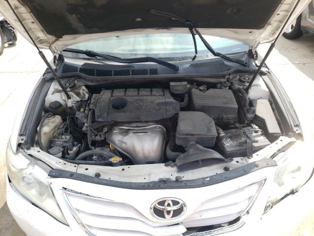 Photo 6 VIN: 4T4BF3EKXBR160614 - TOYOTA CAMRY BASE 