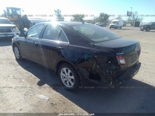 Photo 2 VIN: 4T4BF3EKXBR171001 - TOYOTA CAMRY 