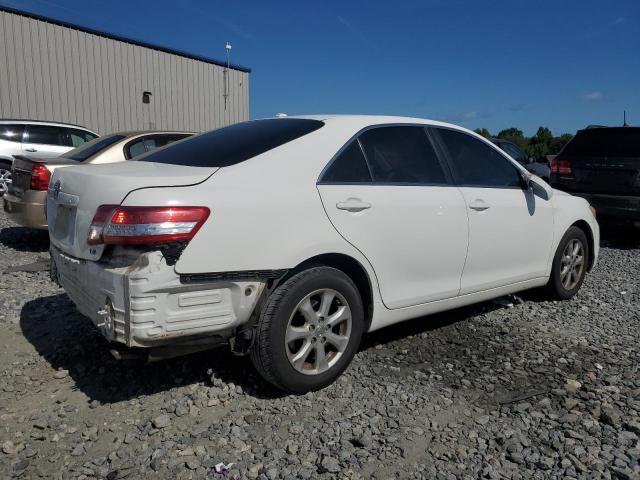 Photo 2 VIN: 4T4BF3EKXBR171256 - TOYOTA CAMRY BASE 