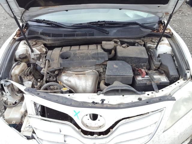 Photo 6 VIN: 4T4BF3EKXBR172374 - TOYOTA CAMRY BASE 