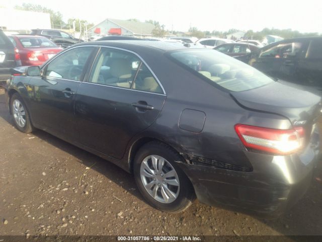 Photo 2 VIN: 4T4BF3EKXBR206264 - TOYOTA CAMRY 