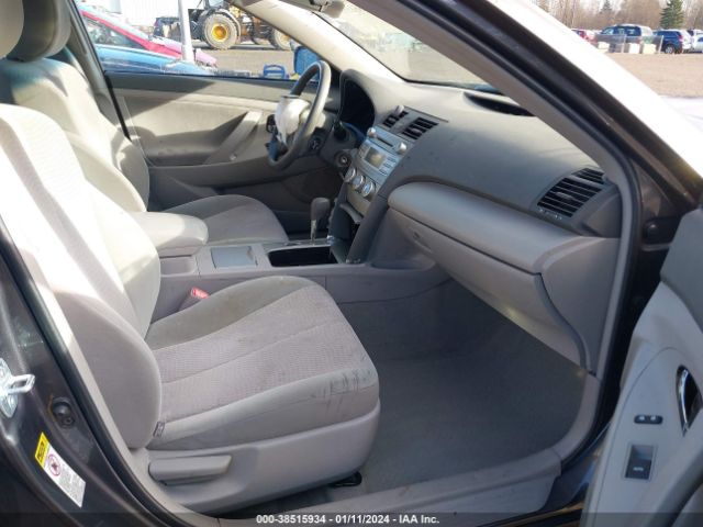 Photo 4 VIN: 4T4BF3EKXBR215319 - TOYOTA CAMRY 