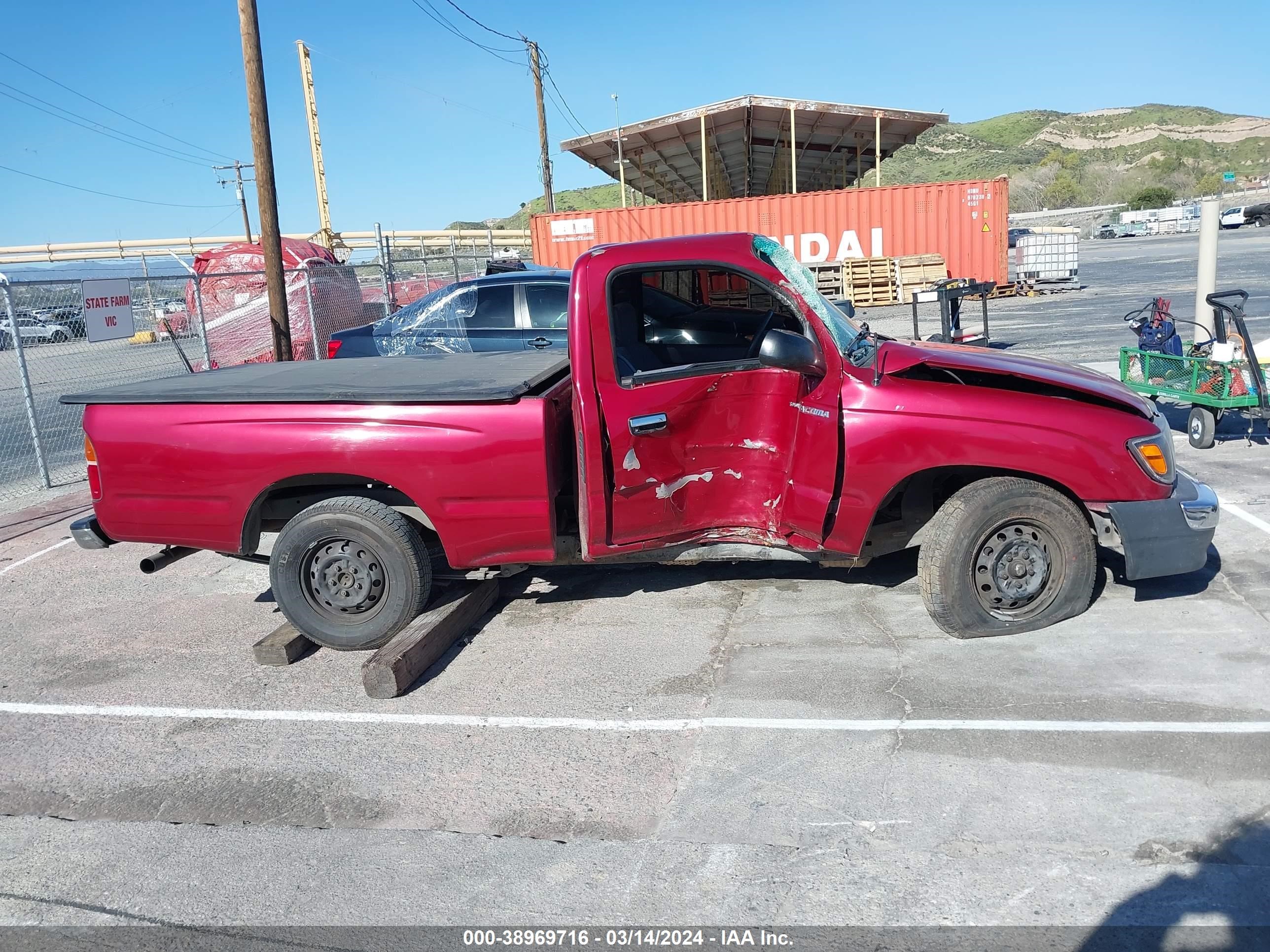 Photo 12 VIN: 4TANL42N1YZ629735 - TOYOTA TACOMA 