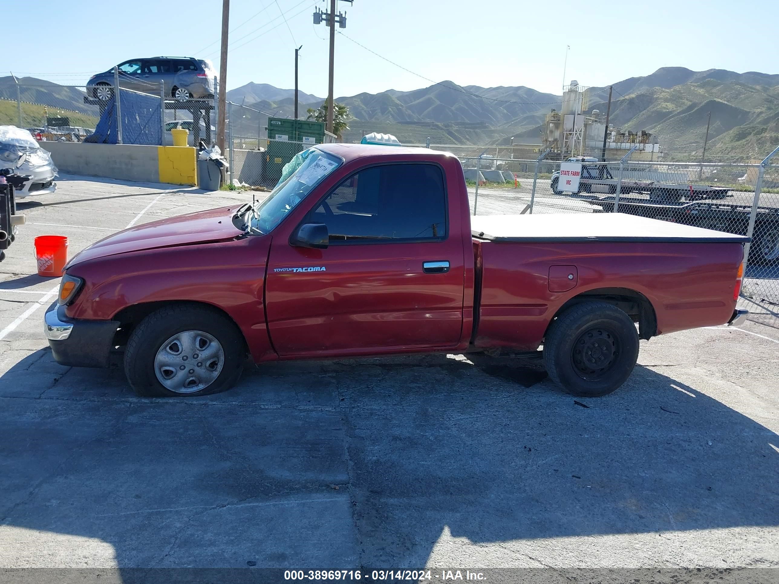 Photo 13 VIN: 4TANL42N1YZ629735 - TOYOTA TACOMA 