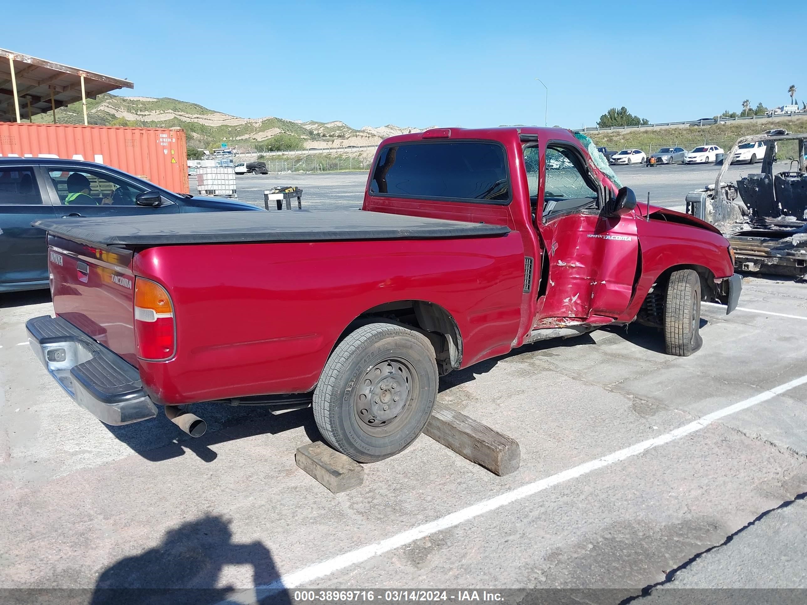 Photo 3 VIN: 4TANL42N1YZ629735 - TOYOTA TACOMA 