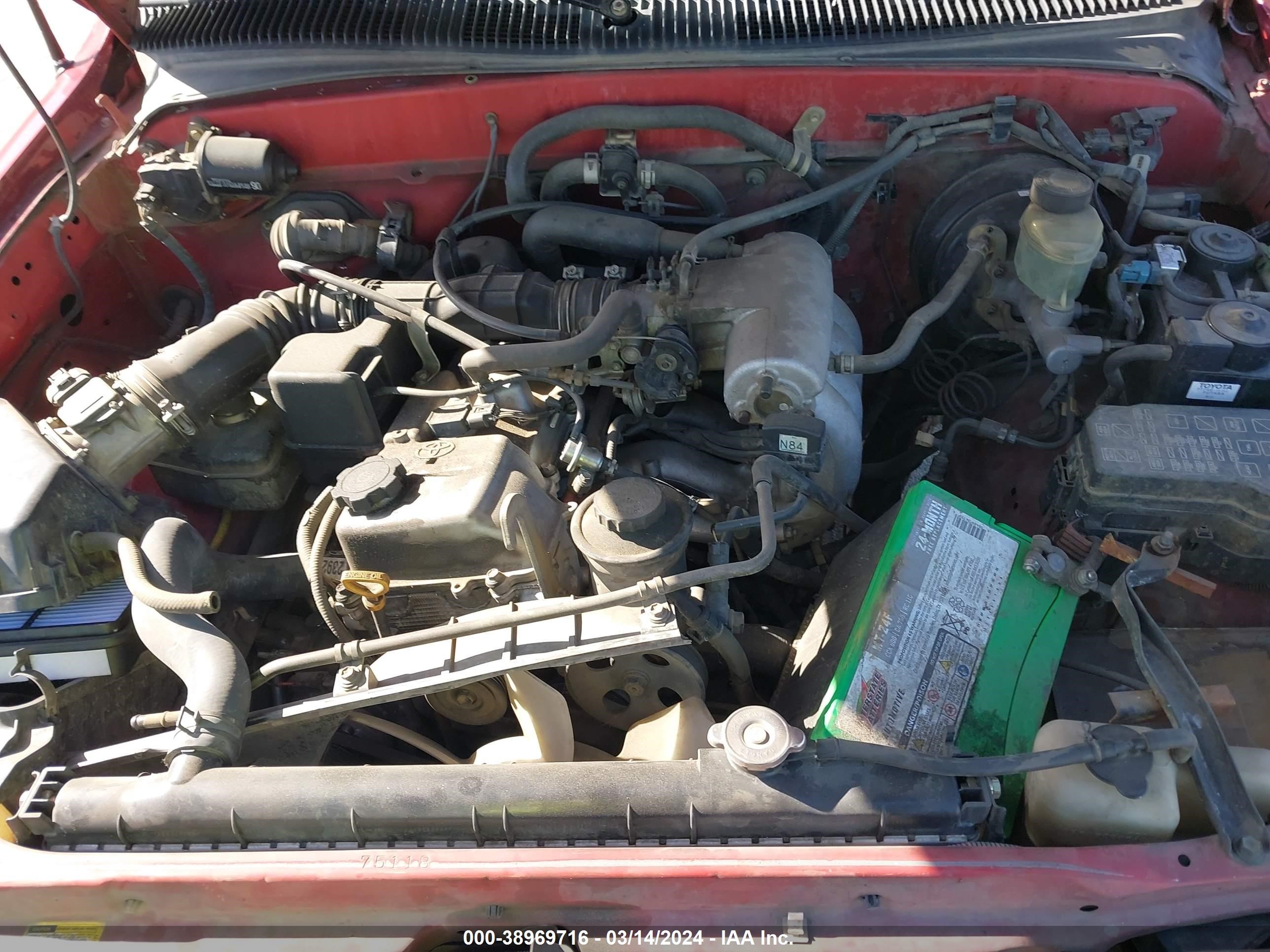 Photo 9 VIN: 4TANL42N1YZ629735 - TOYOTA TACOMA 