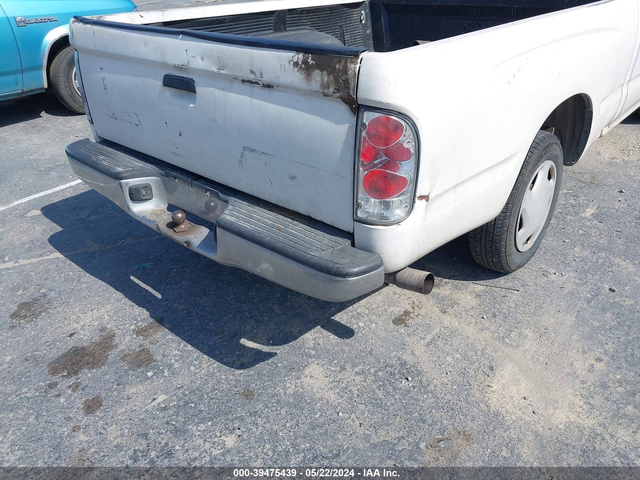 Photo 12 VIN: 4TANL42N3YZ581509 - TOYOTA TACOMA 