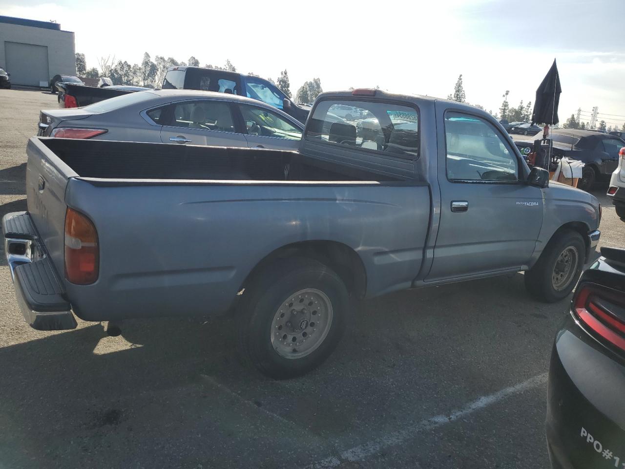 Photo 2 VIN: 4TANL42N8VZ249402 - TOYOTA TACOMA 