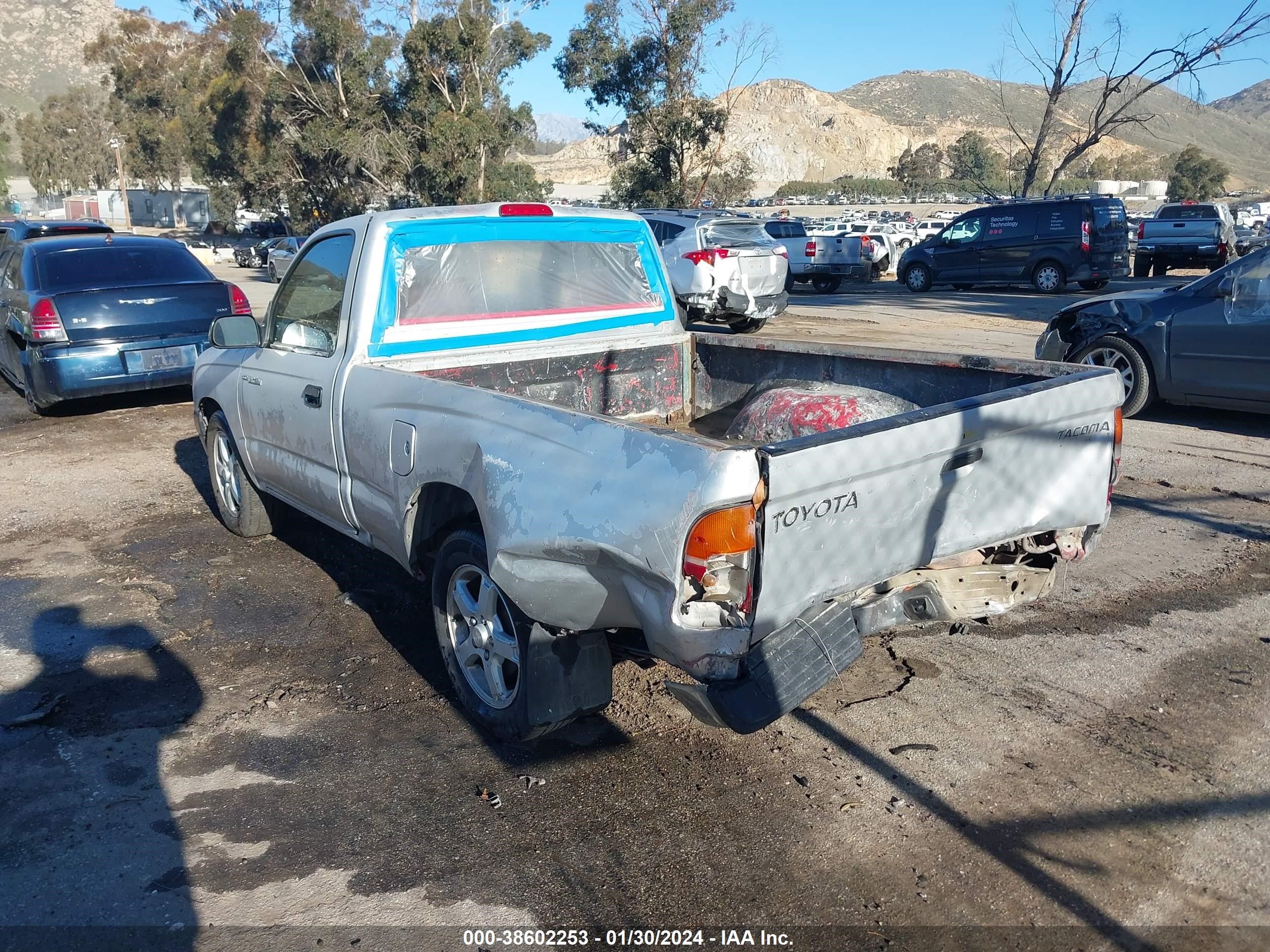 Photo 2 VIN: 4TANL42N9VZ231281 - TOYOTA TACOMA 