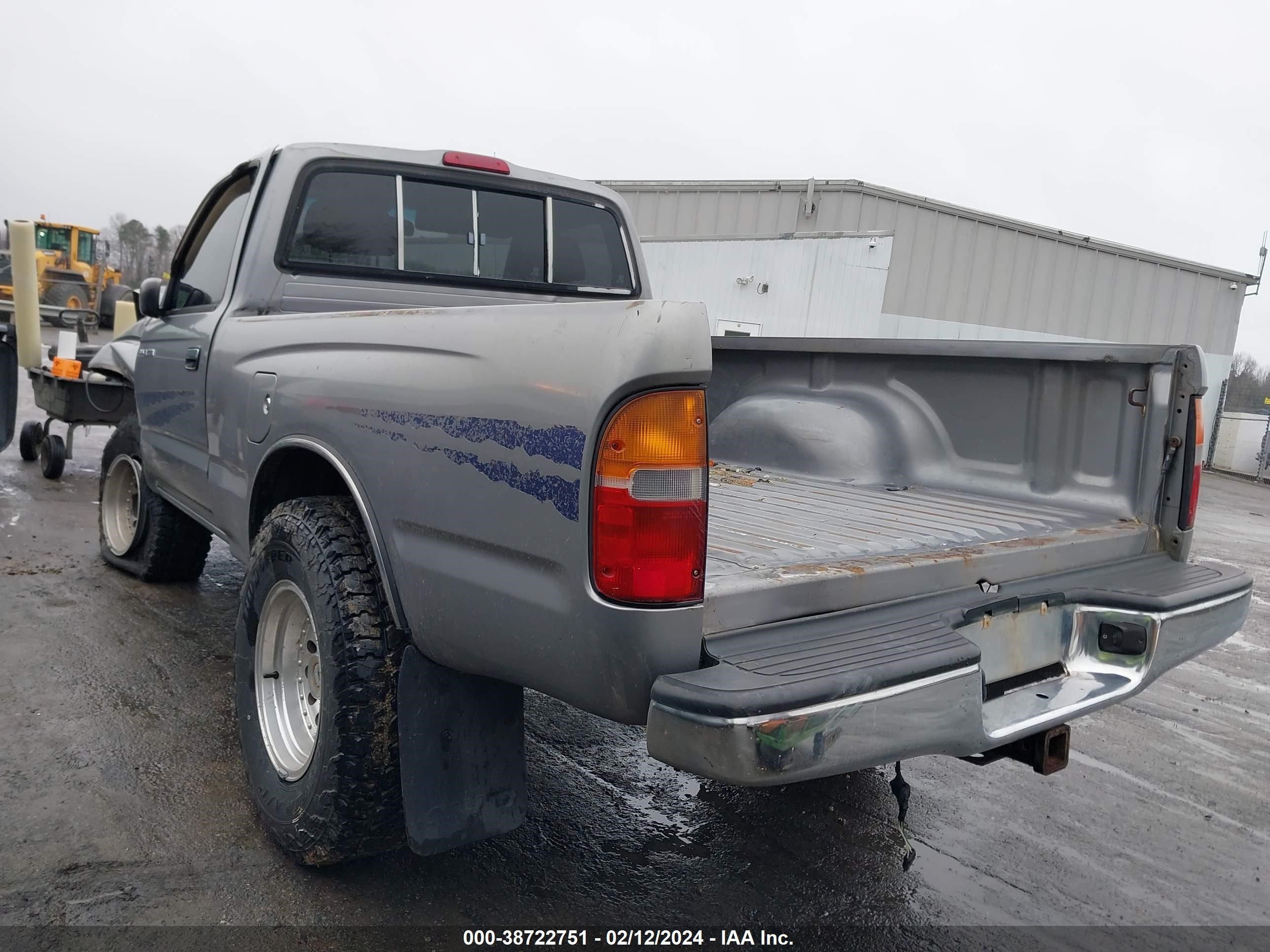 Photo 2 VIN: 4TAPM62N3TZ160318 - TOYOTA TACOMA 