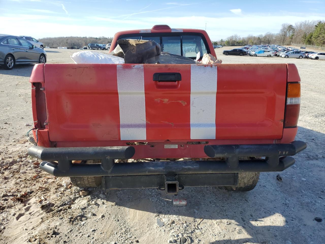 Photo 5 VIN: 4TARN01P1SZ314237 - TOYOTA PICKUP 