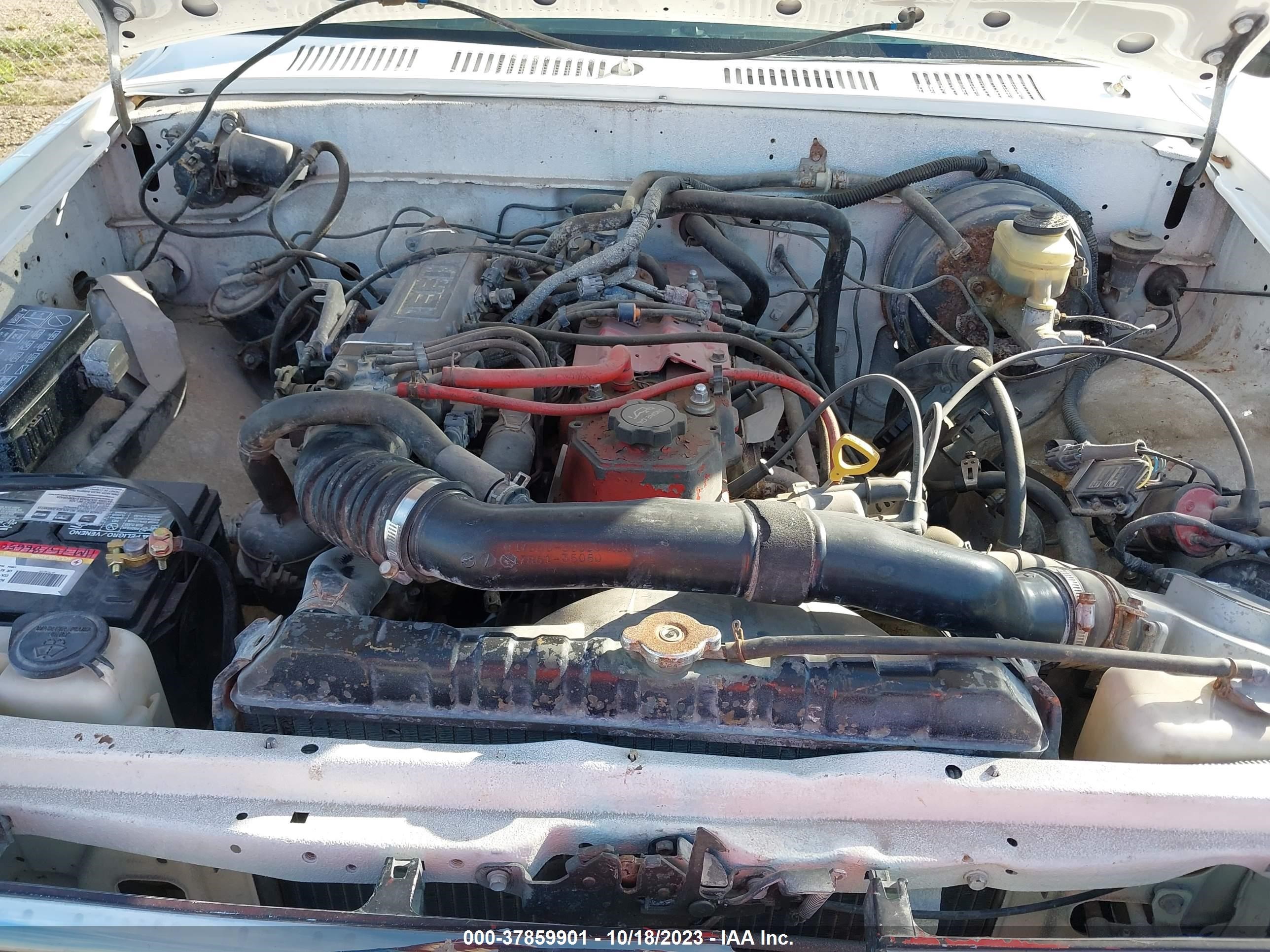 Photo 9 VIN: 4TARN01P3SZ323246 - TOYOTA PICKUP 