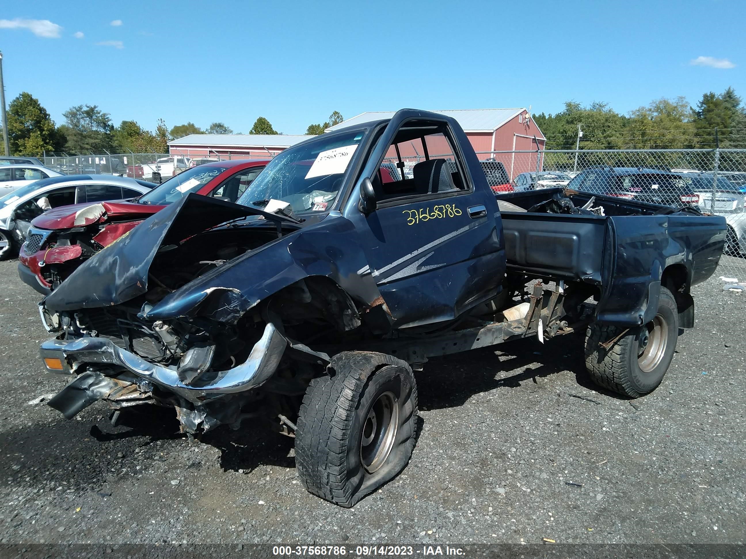 Photo 1 VIN: 4TARN01P5RZ312226 - TOYOTA PICKUP 