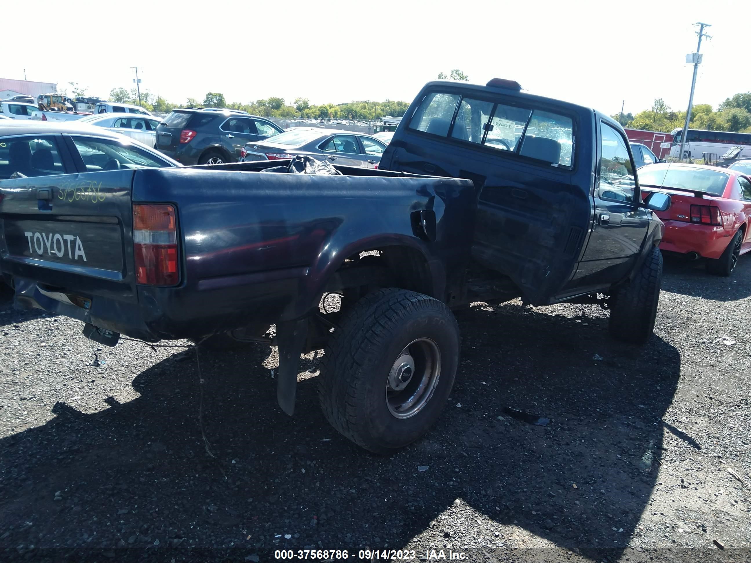 Photo 3 VIN: 4TARN01P5RZ312226 - TOYOTA PICKUP 