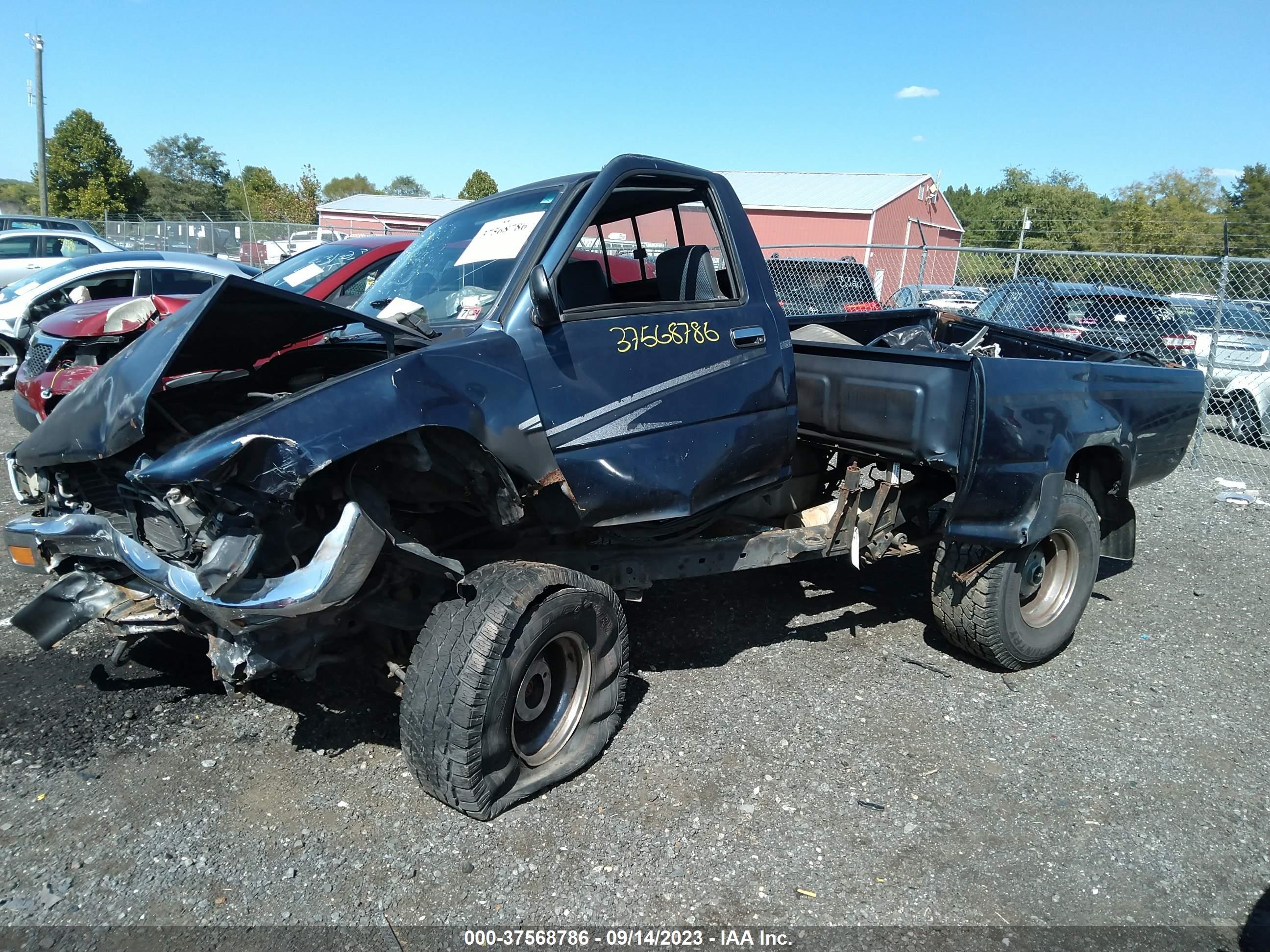 Photo 5 VIN: 4TARN01P5RZ312226 - TOYOTA PICKUP 