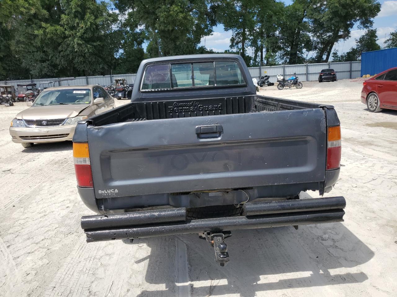 Photo 5 VIN: 4TARN01P6PZ122948 - TOYOTA PICKUP 