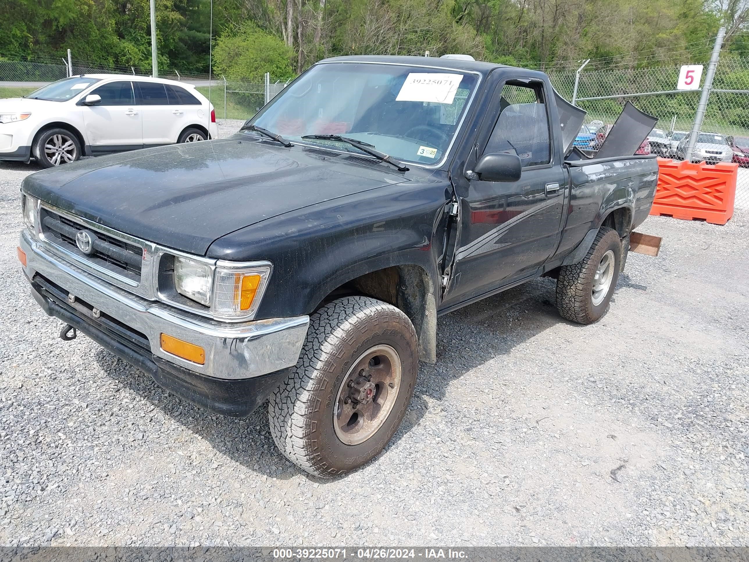 Photo 1 VIN: 4TARN01P8RZ212198 - TOYOTA PICKUP 