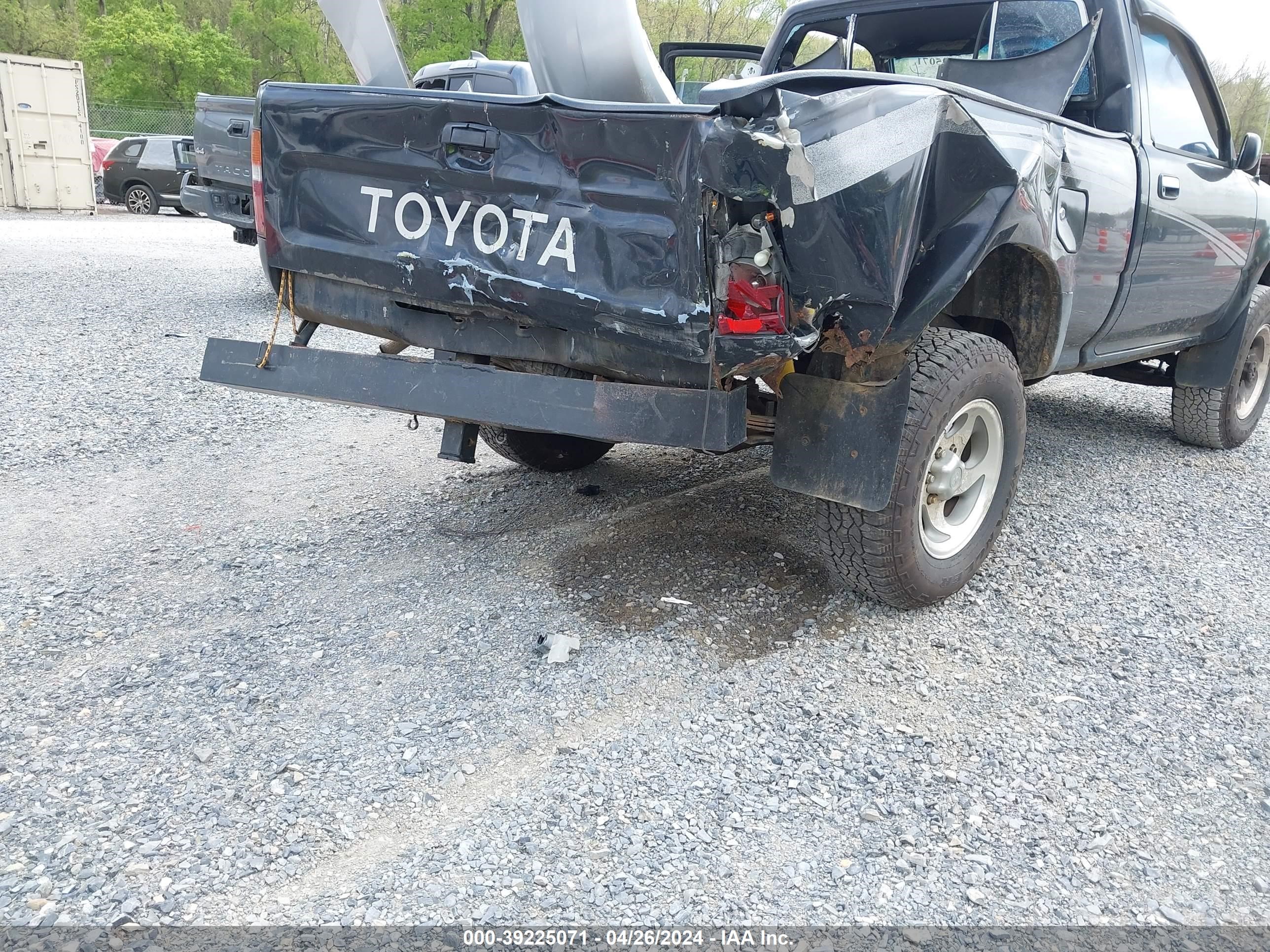 Photo 5 VIN: 4TARN01P8RZ212198 - TOYOTA PICKUP 