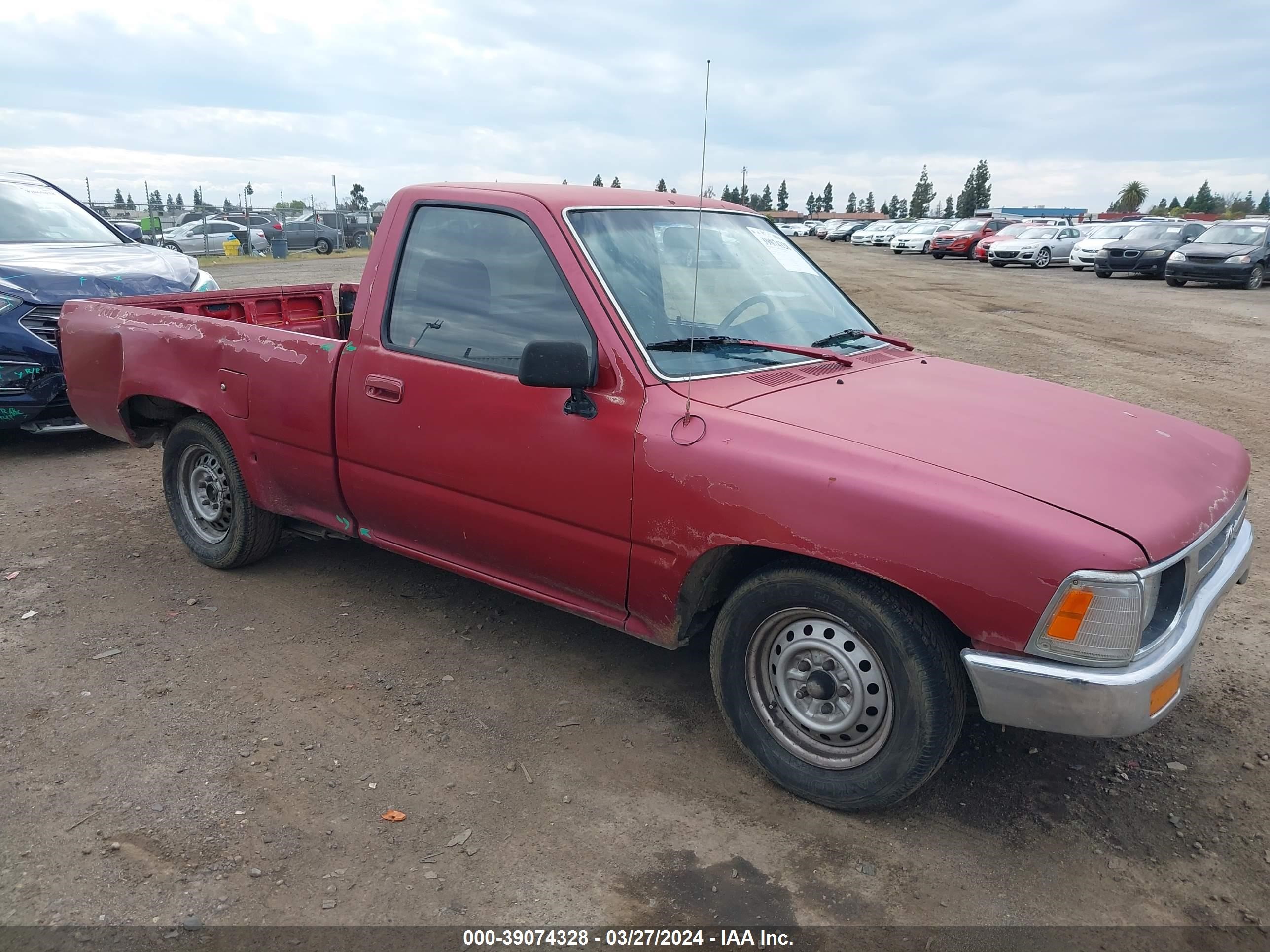 Photo 12 VIN: 4TARN81A0NZ001016 - TOYOTA PICKUP 