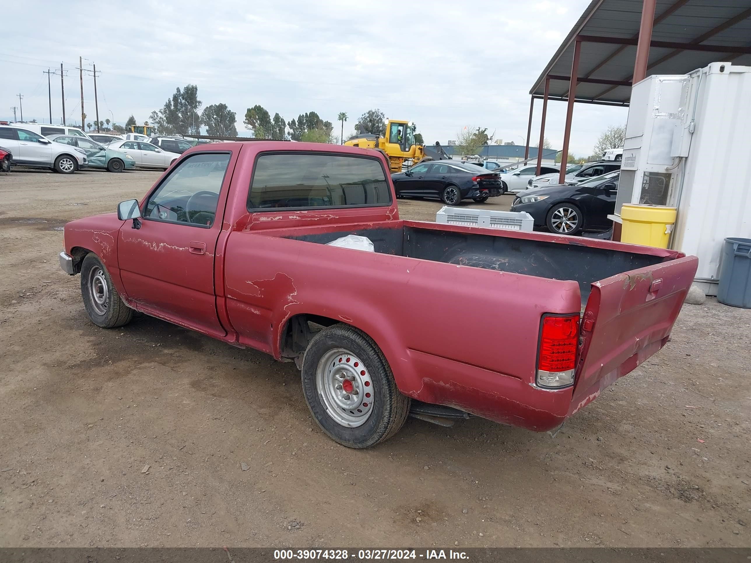 Photo 2 VIN: 4TARN81A0NZ001016 - TOYOTA PICKUP 