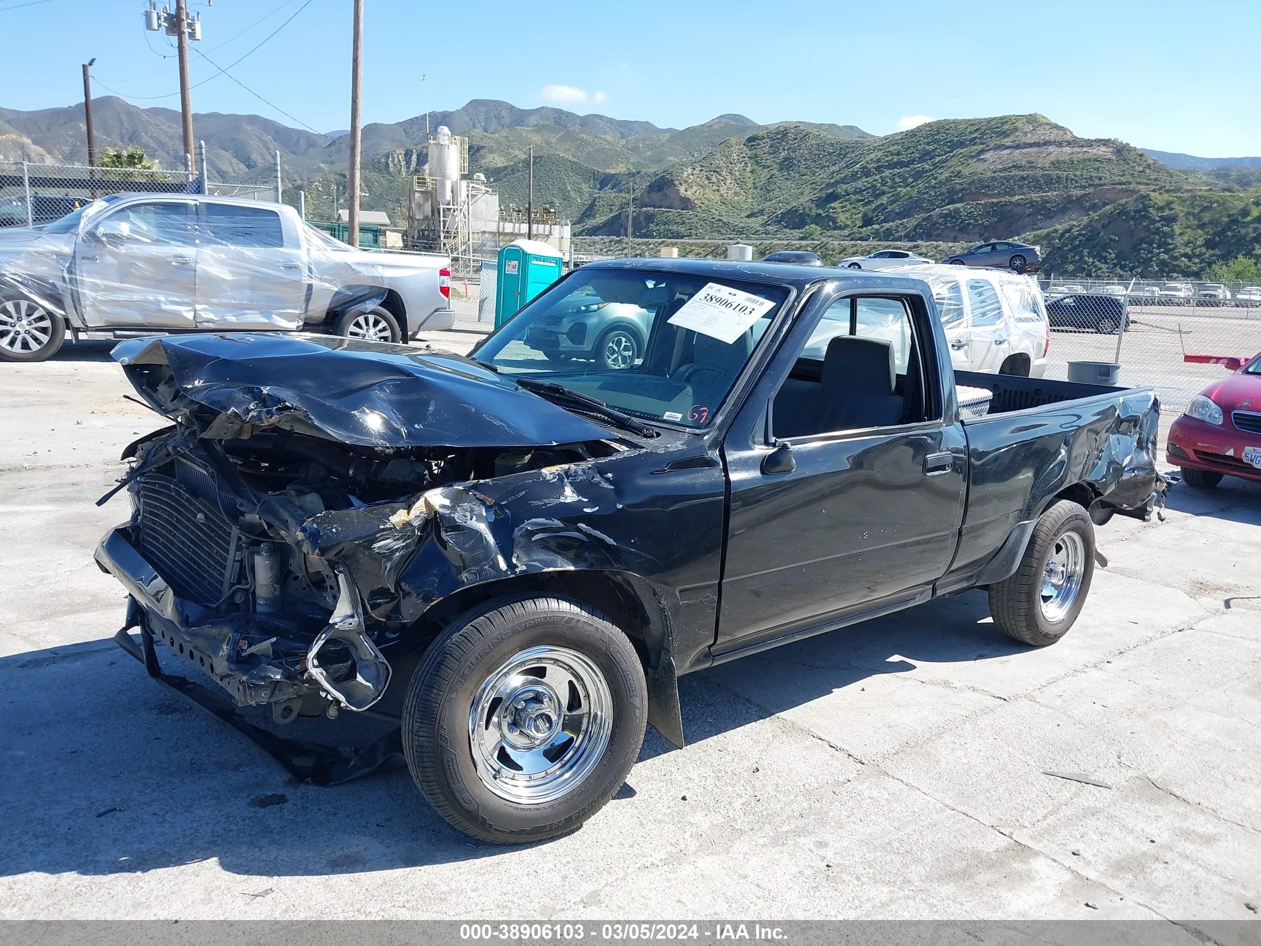 Photo 1 VIN: 4TARN81A0RZ250972 - TOYOTA PICKUP 