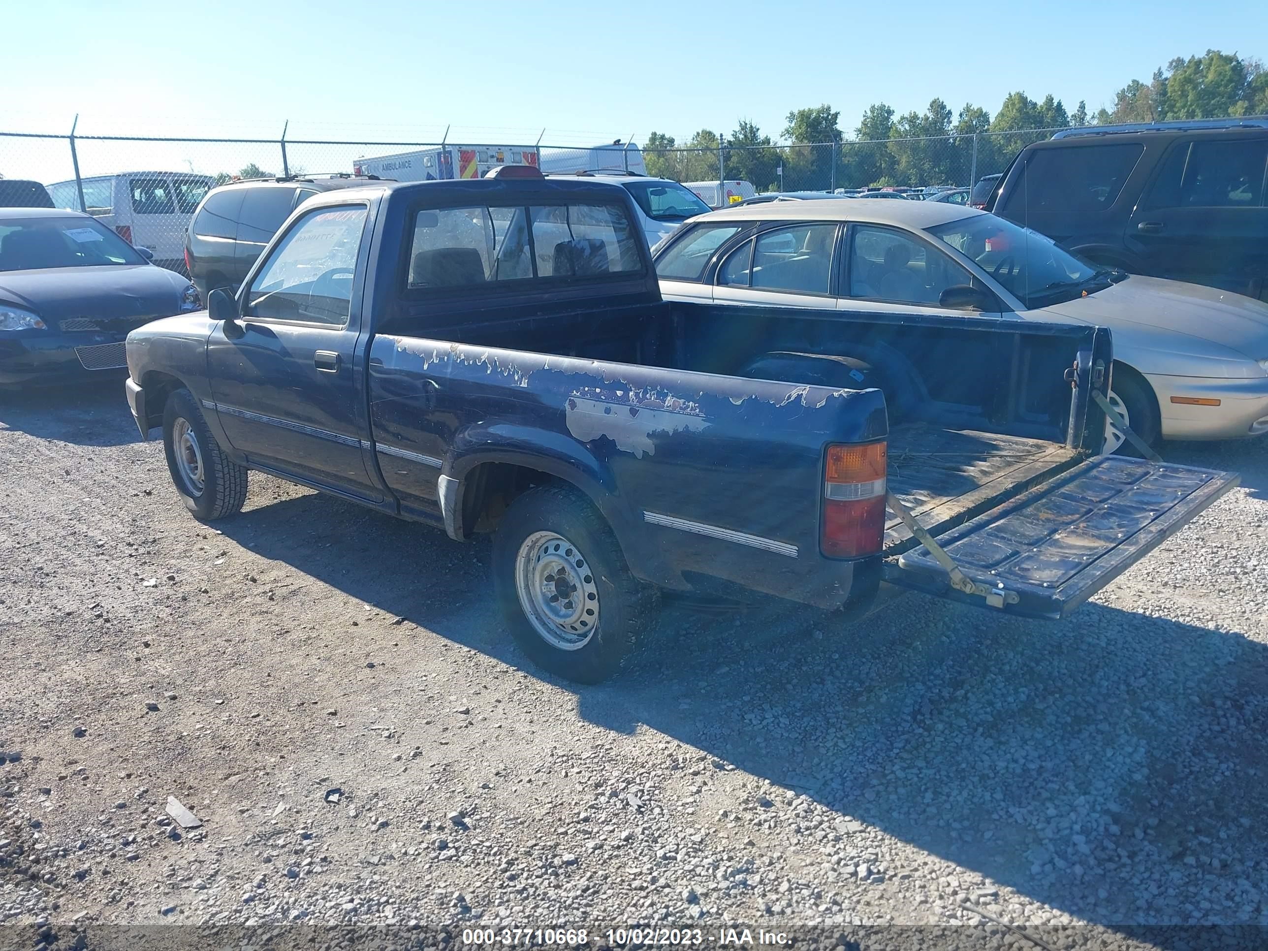 Photo 2 VIN: 4TARN81A1RZ212814 - TOYOTA PICKUP 