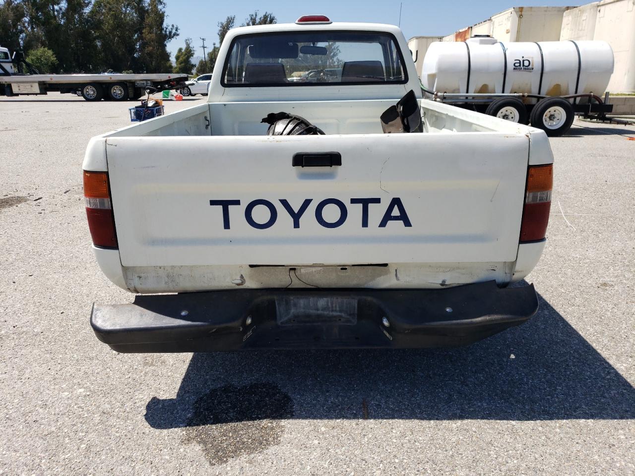 Photo 5 VIN: 4TARN81A1RZ237762 - TOYOTA PICKUP 