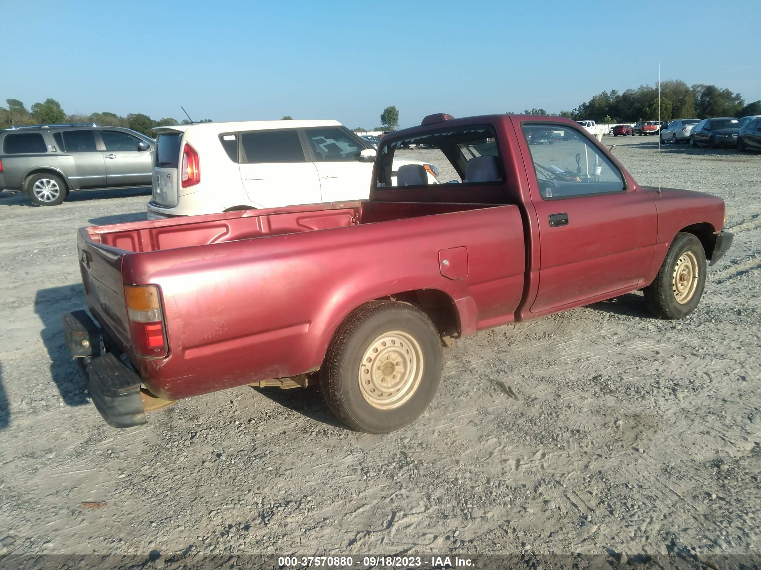 Photo 3 VIN: 4TARN81A3RZ282752 - TOYOTA PICKUP 