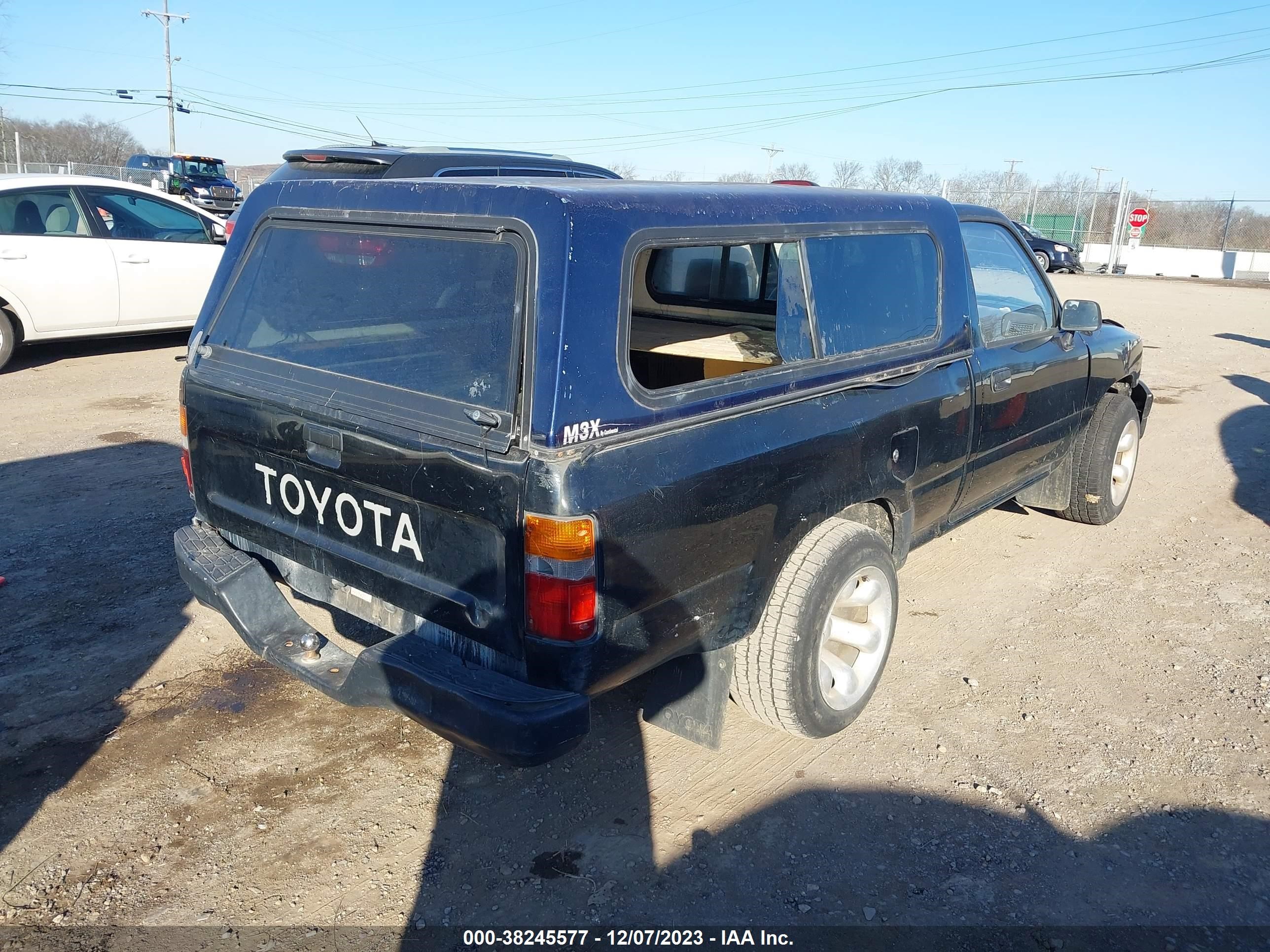 Photo 3 VIN: 4TARN81A6RZ286178 - TOYOTA PICKUP 