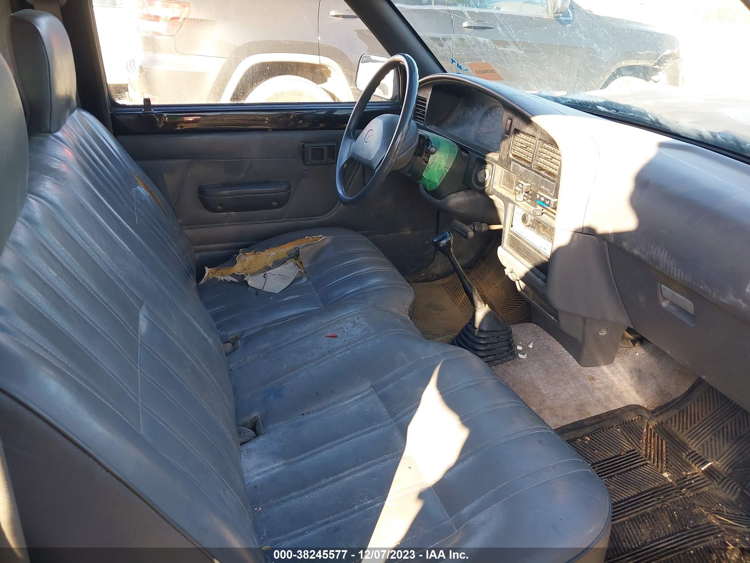 Photo 4 VIN: 4TARN81A6RZ286178 - TOYOTA PICKUP 