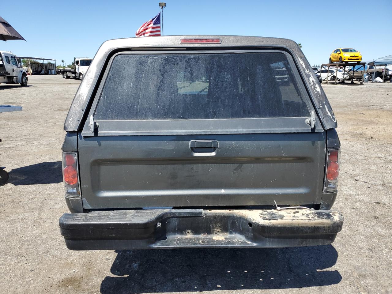 Photo 5 VIN: 4TARN81A7RZ258437 - TOYOTA PICKUP 