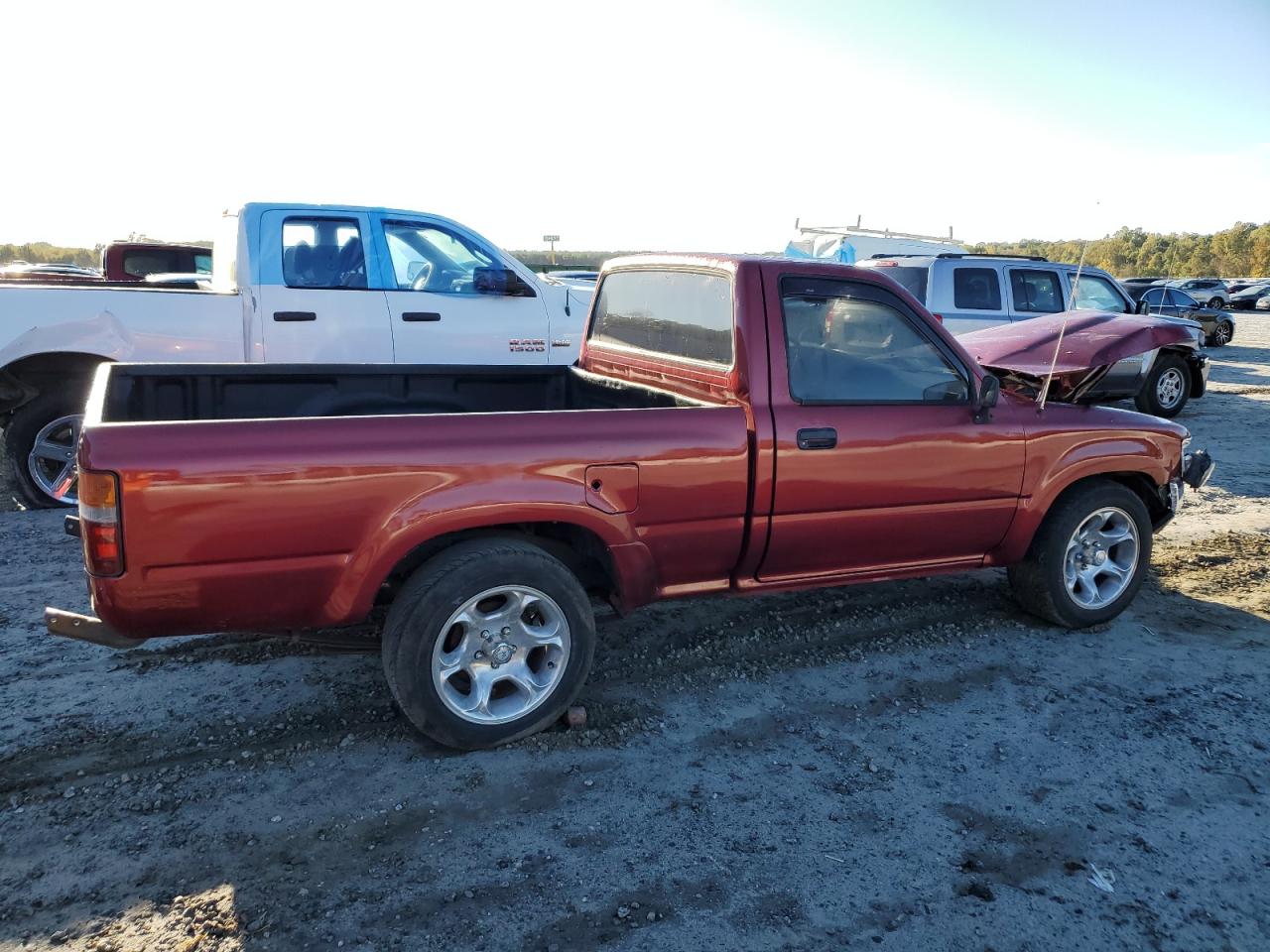 Photo 2 VIN: 4TARN81A9NZ008403 - TOYOTA PICKUP 