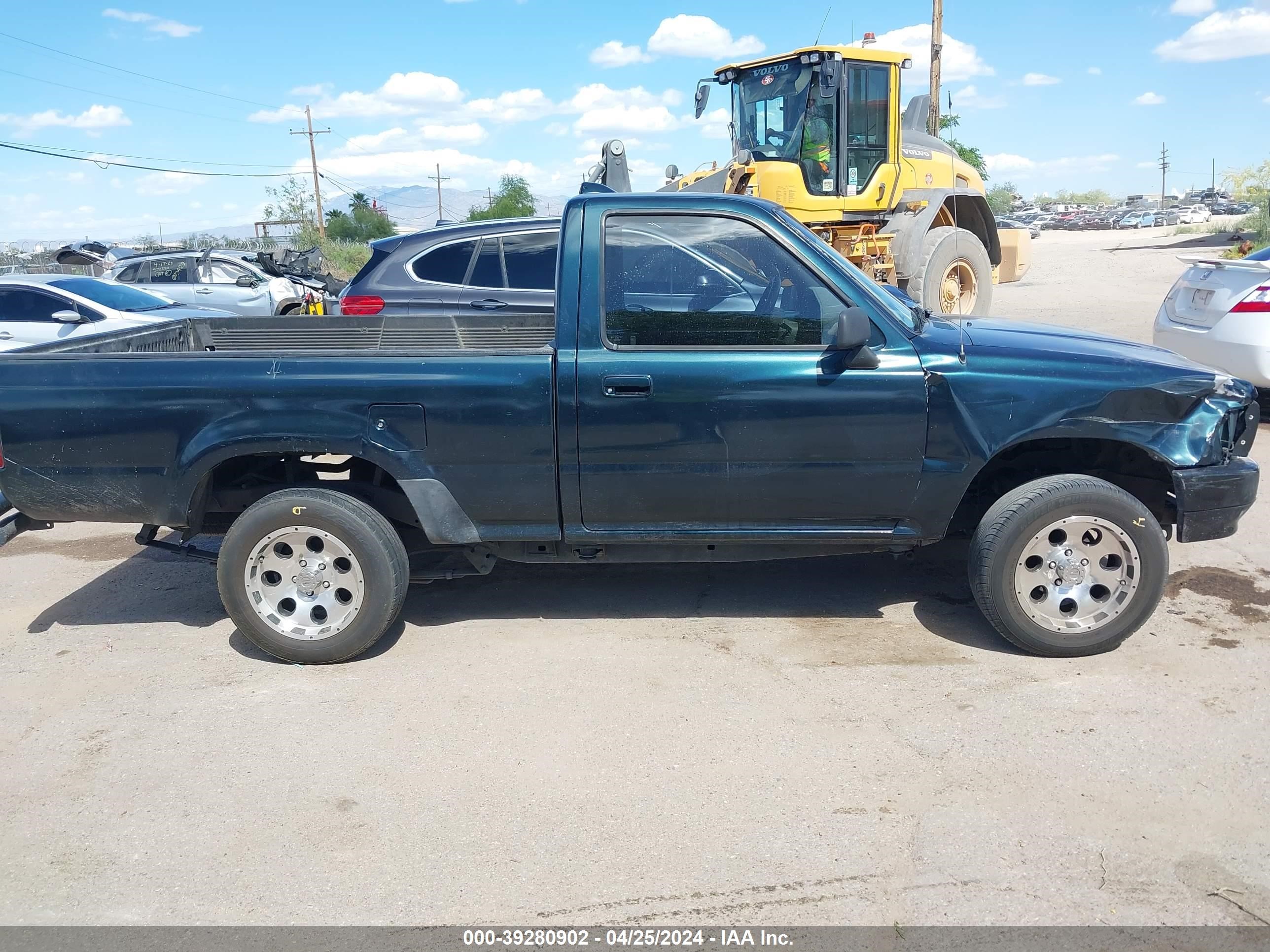 Photo 12 VIN: 4TARN81A9RZ254664 - TOYOTA PICKUP 