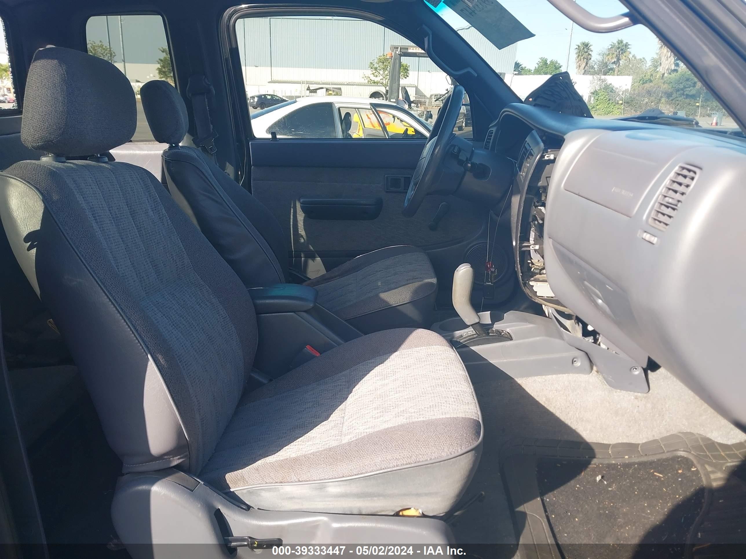 Photo 4 VIN: 4TASM92N2XZ430351 - TOYOTA TACOMA 