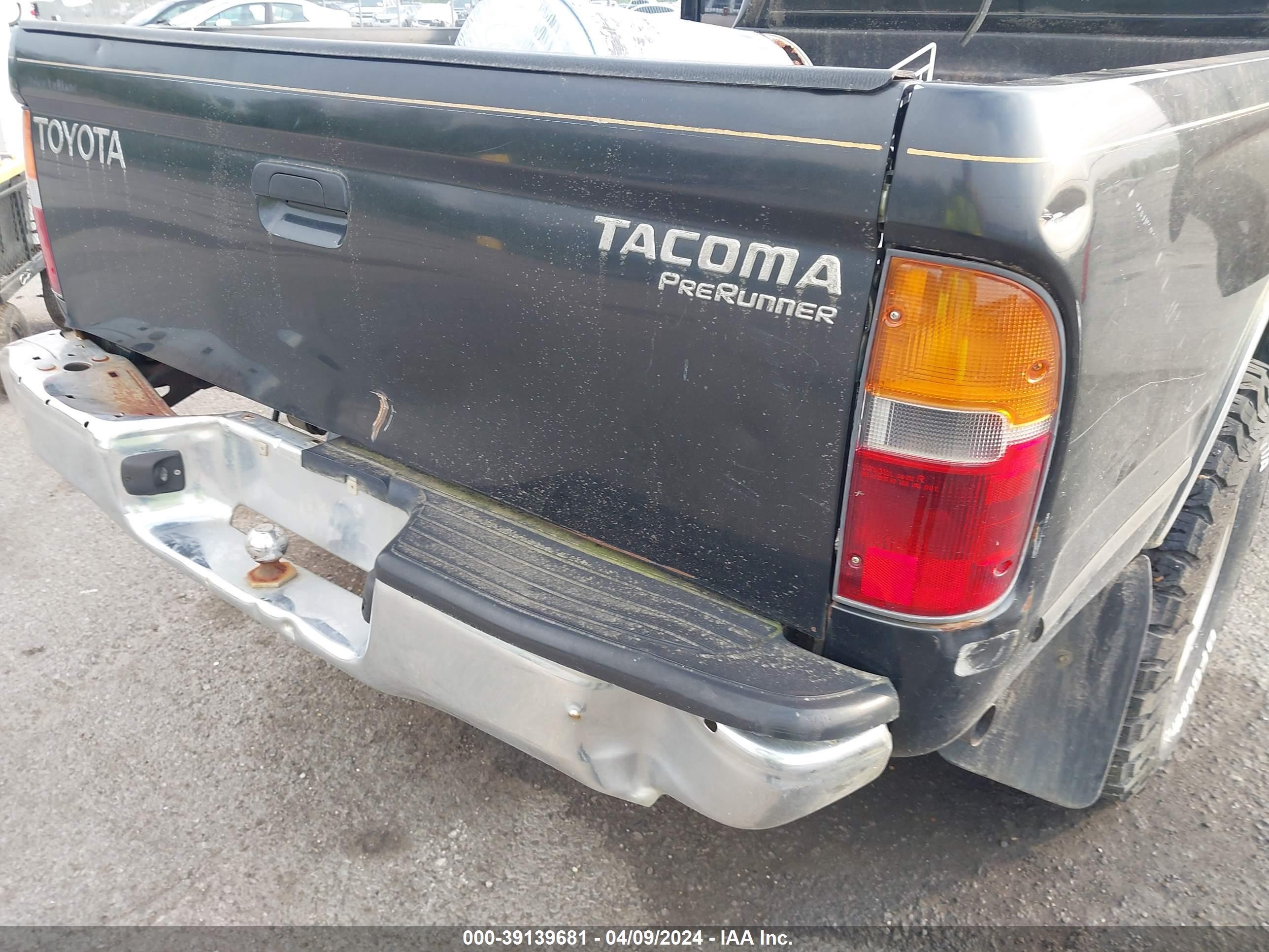 Photo 5 VIN: 4TASM92N3YZ575044 - TOYOTA TACOMA 