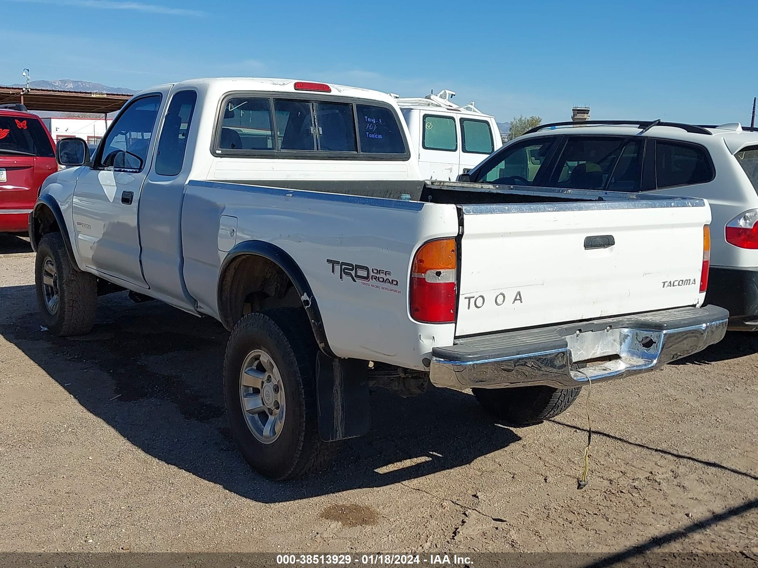 Photo 2 VIN: 4TASN92N0YZ677107 - TOYOTA TACOMA 